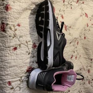 Reebok size 8 1/2 new w/o tags